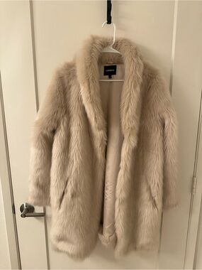 Express Women's Beige Teddy Faux Fur Coat